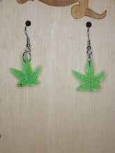 Load image into Gallery viewer, Cannabis Leaf Earring - 5 point