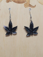 Load image into Gallery viewer, Cannabis Leaf Earring - 5 point