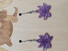 Load image into Gallery viewer, Cannabis Leaf Earring - 7 point