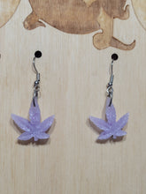 Load image into Gallery viewer, Cannabis Leaf Earring - 5 point