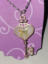 Load image into Gallery viewer, Heart Key Pendants