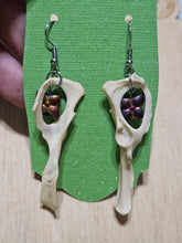 Load image into Gallery viewer, Assorted Bone Jewelry

