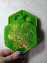 Load image into Gallery viewer, Dice Box - D20
