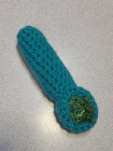 Load image into Gallery viewer, Crochet Pipe Cat Toy
