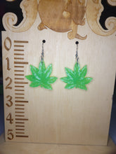 Load image into Gallery viewer, Cannabis Leaf Earring - 5 point
